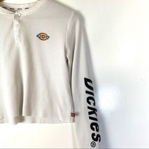 DICKIES WAFFLE HENLEY BUTTON DOWN LONG SLEEVED CROP TOP🤍